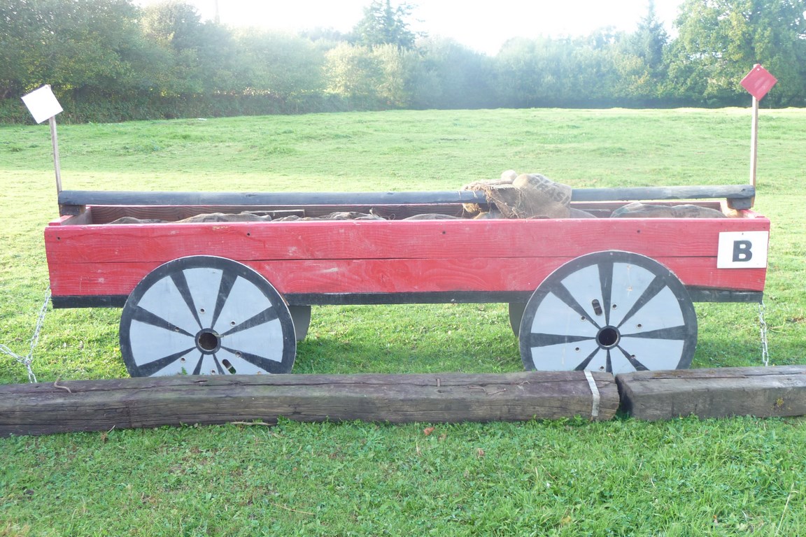 CROSS construction d'un wagon etc...
